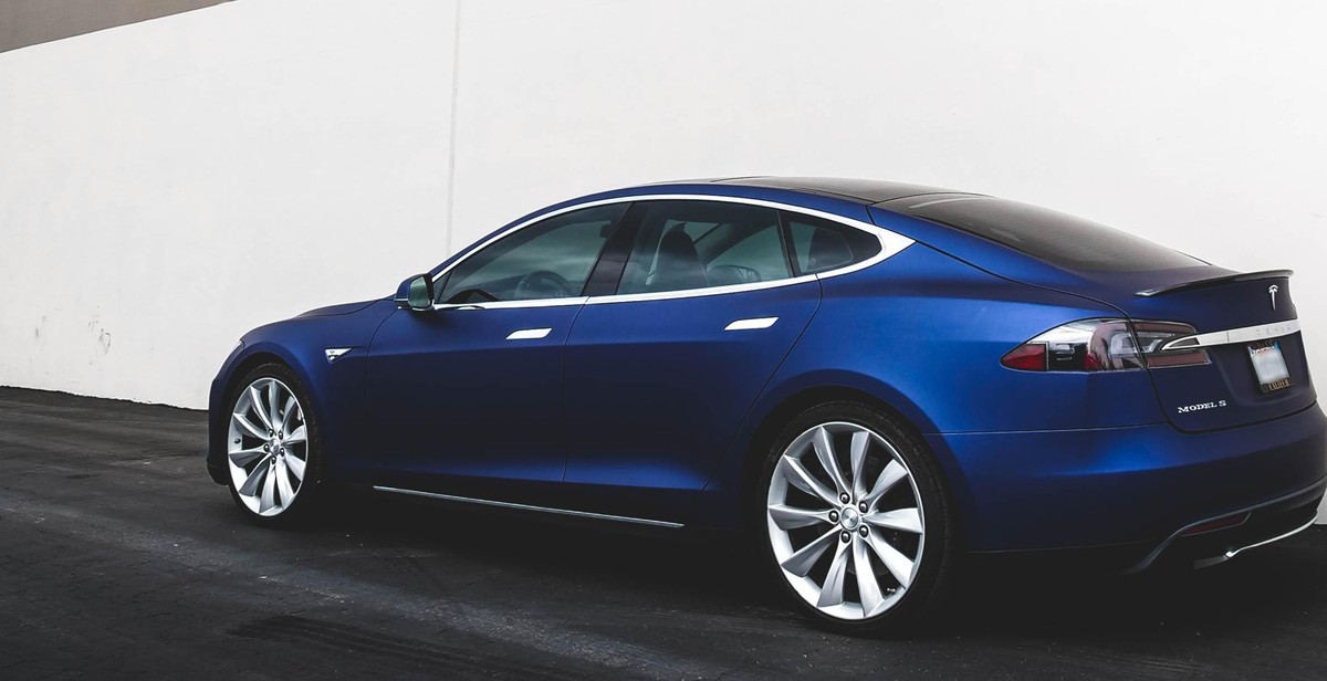 tesla autopilot car driving image